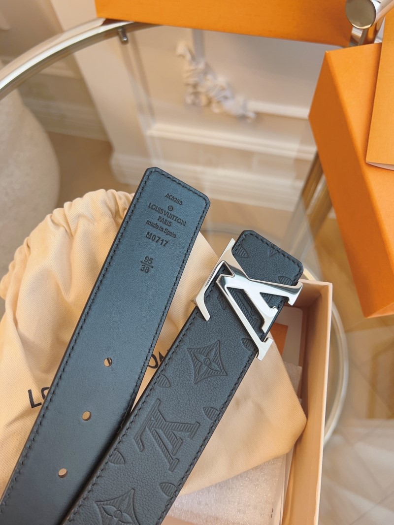 l0vis Vvtt0n belts